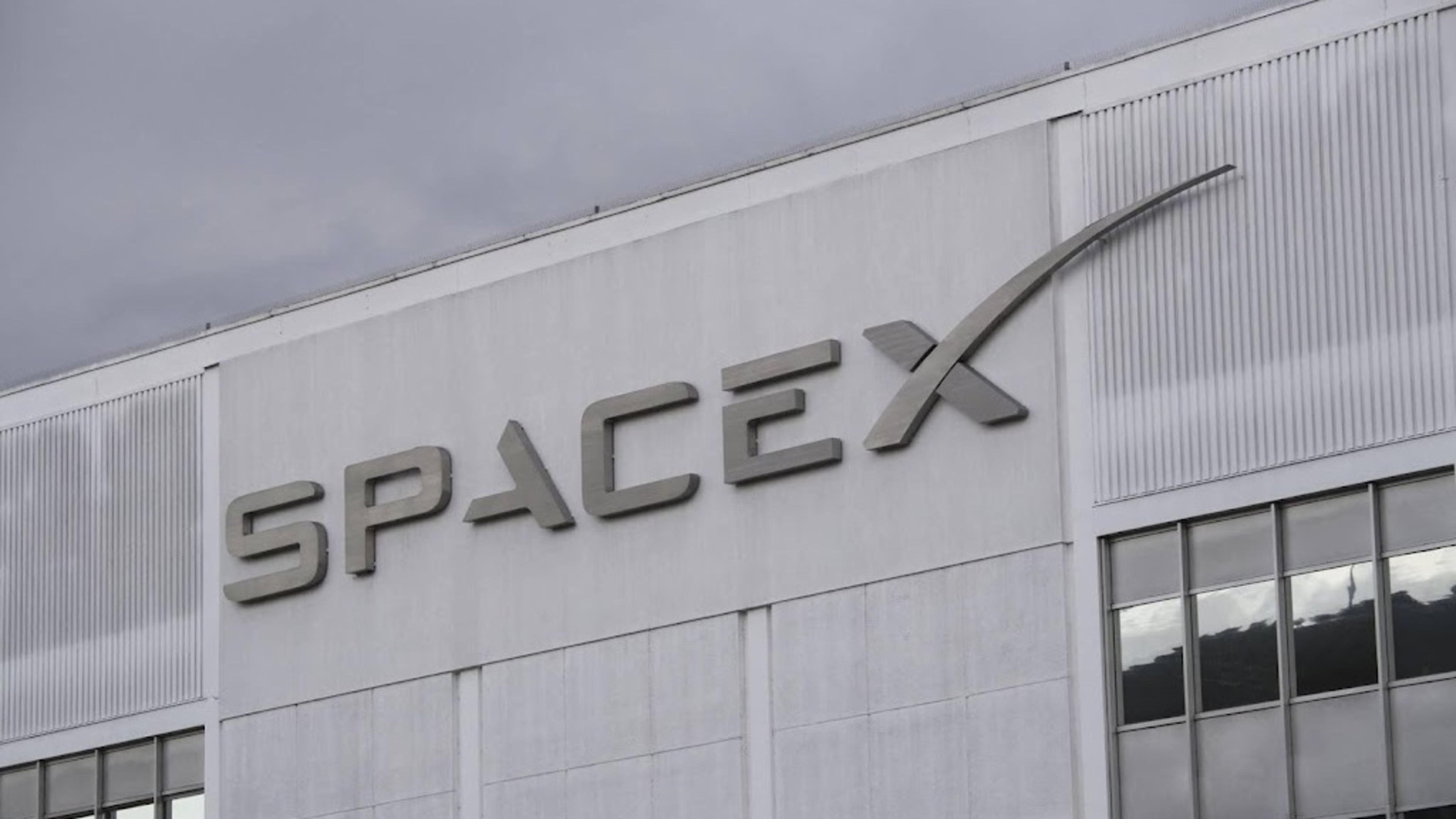 Reuters: SpaceX to join Nasdaq on June 12