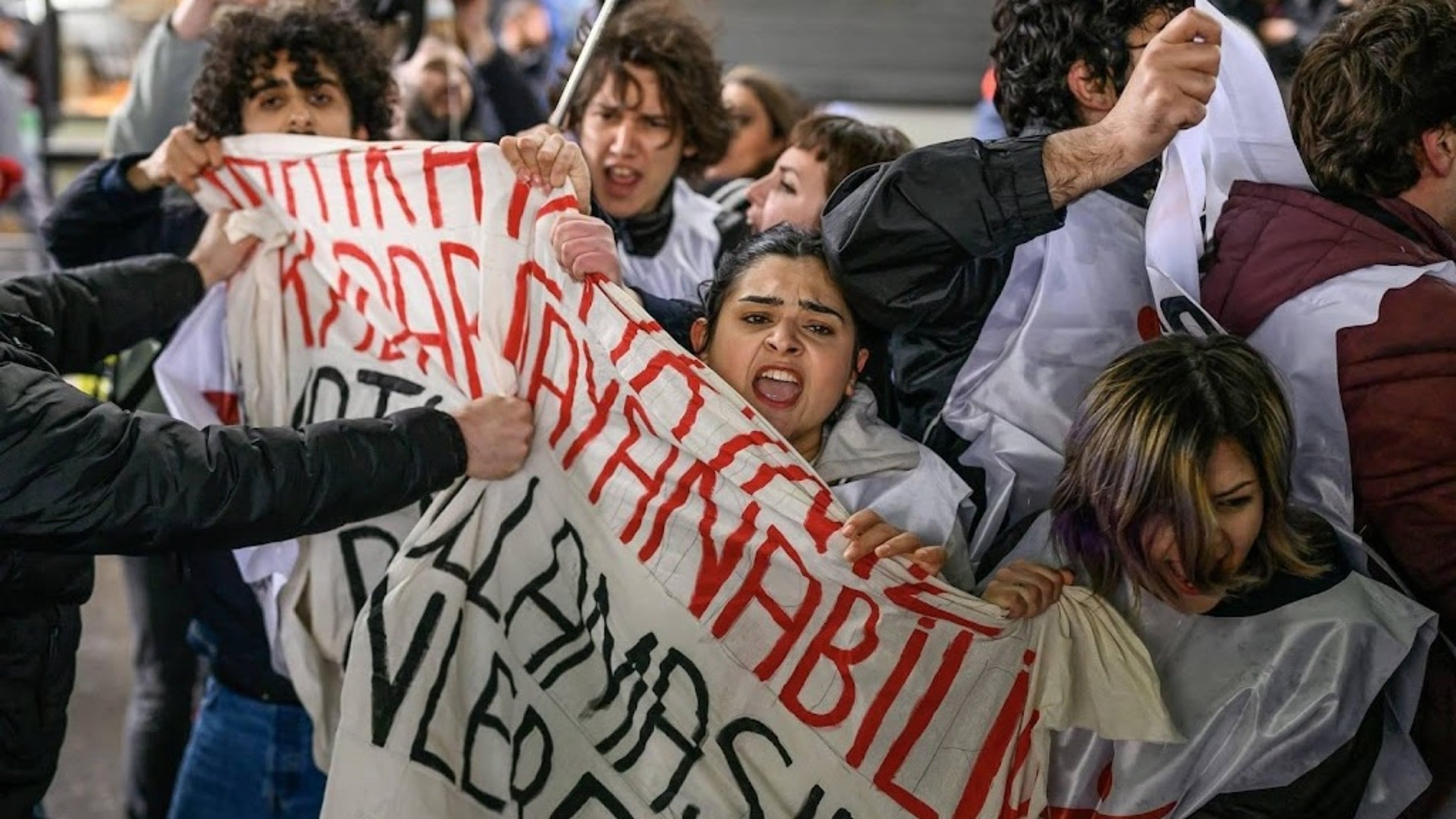 Hundreds of arrests reported in Turkey during May Day demonstrations