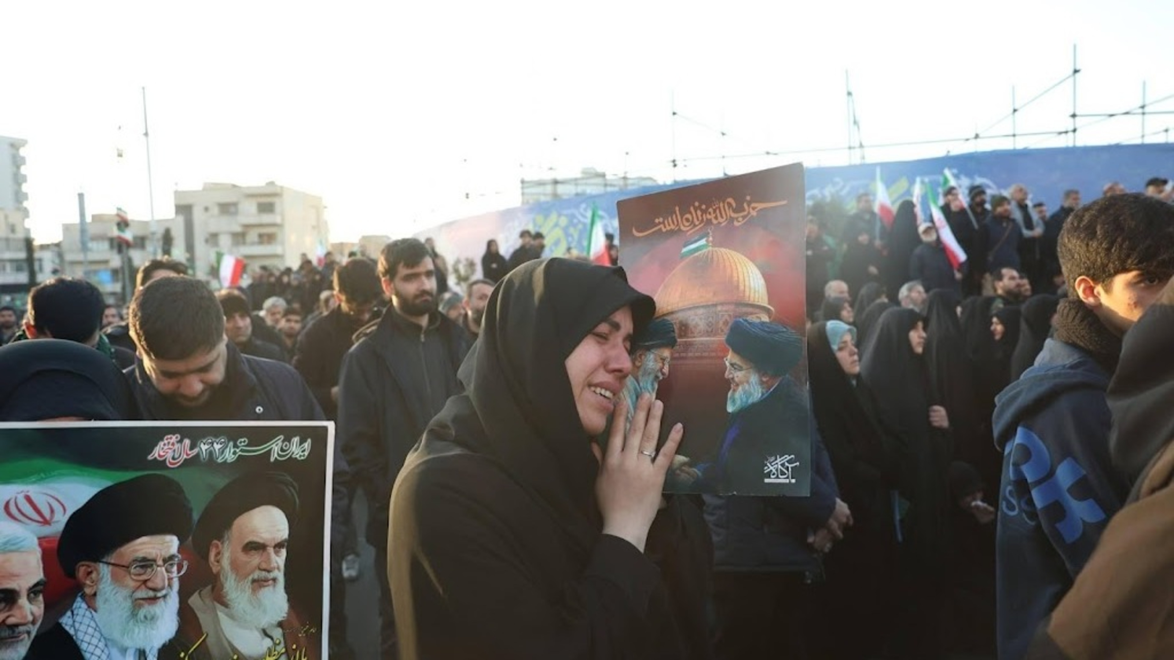 Thousands pay tribute to Khamenei in central Tehran