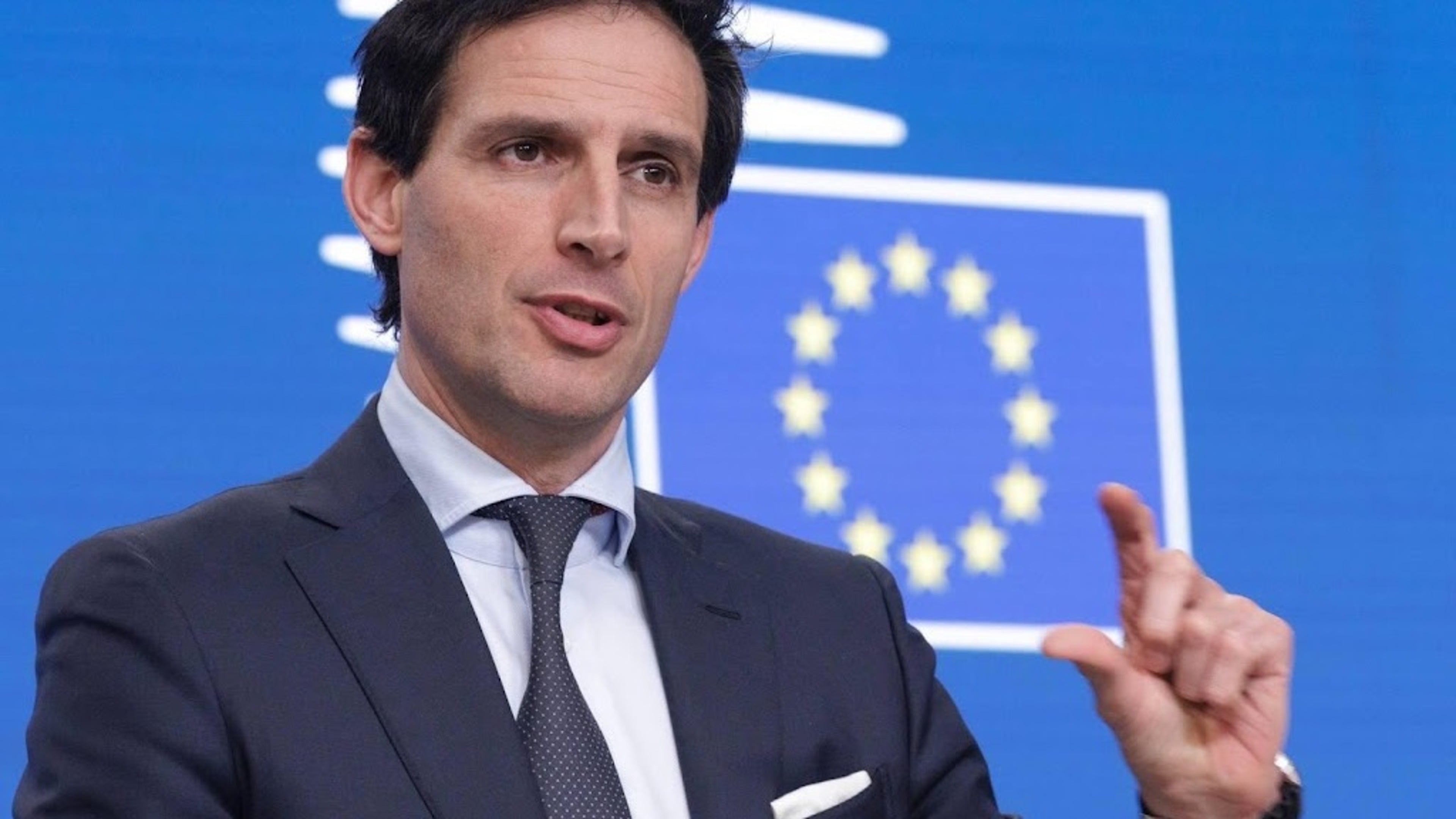 Hoekstra: Fossil fuel phase-out needed to prevent next crisis