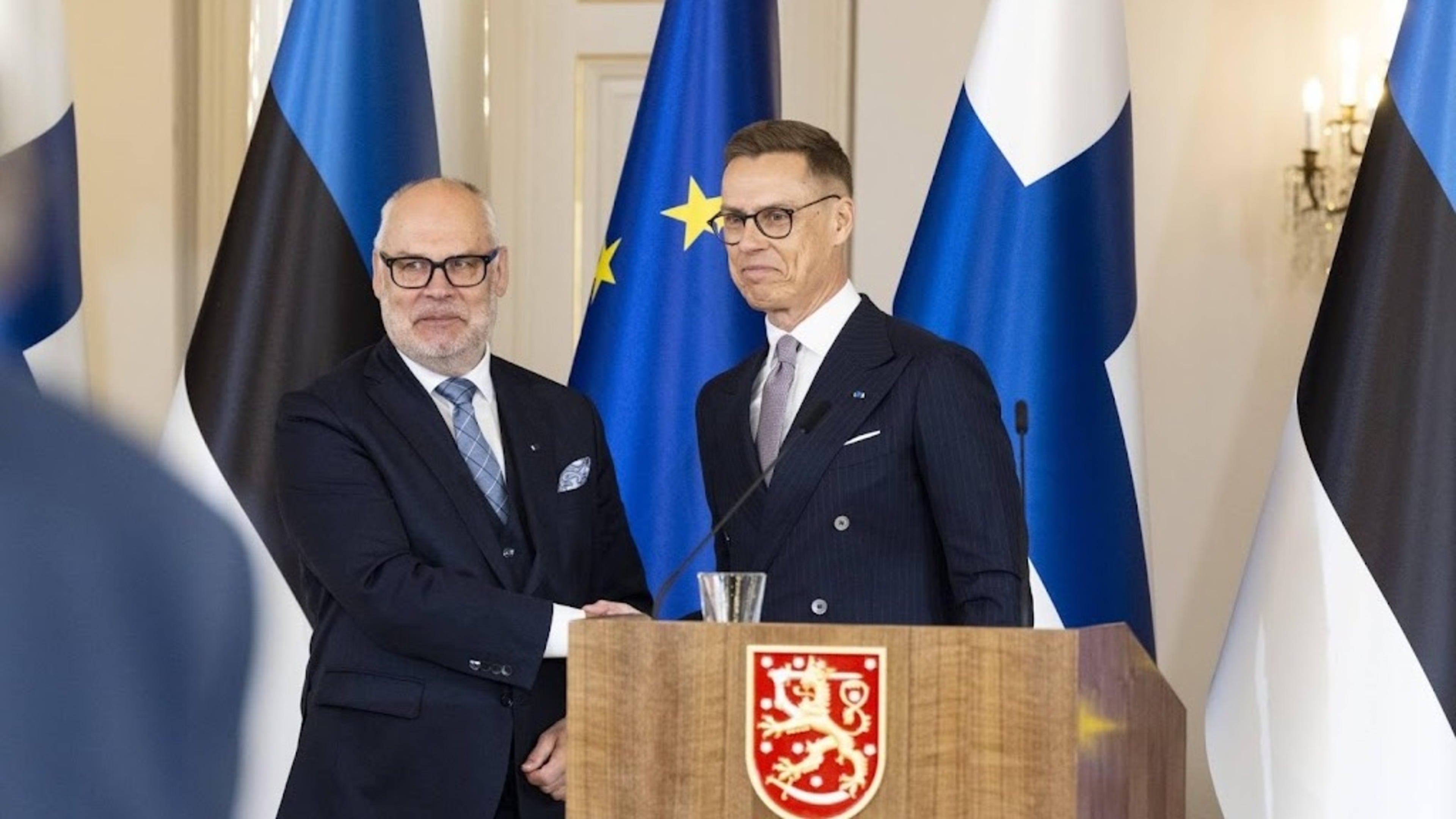 Finland and Estonia report delays in US weapons