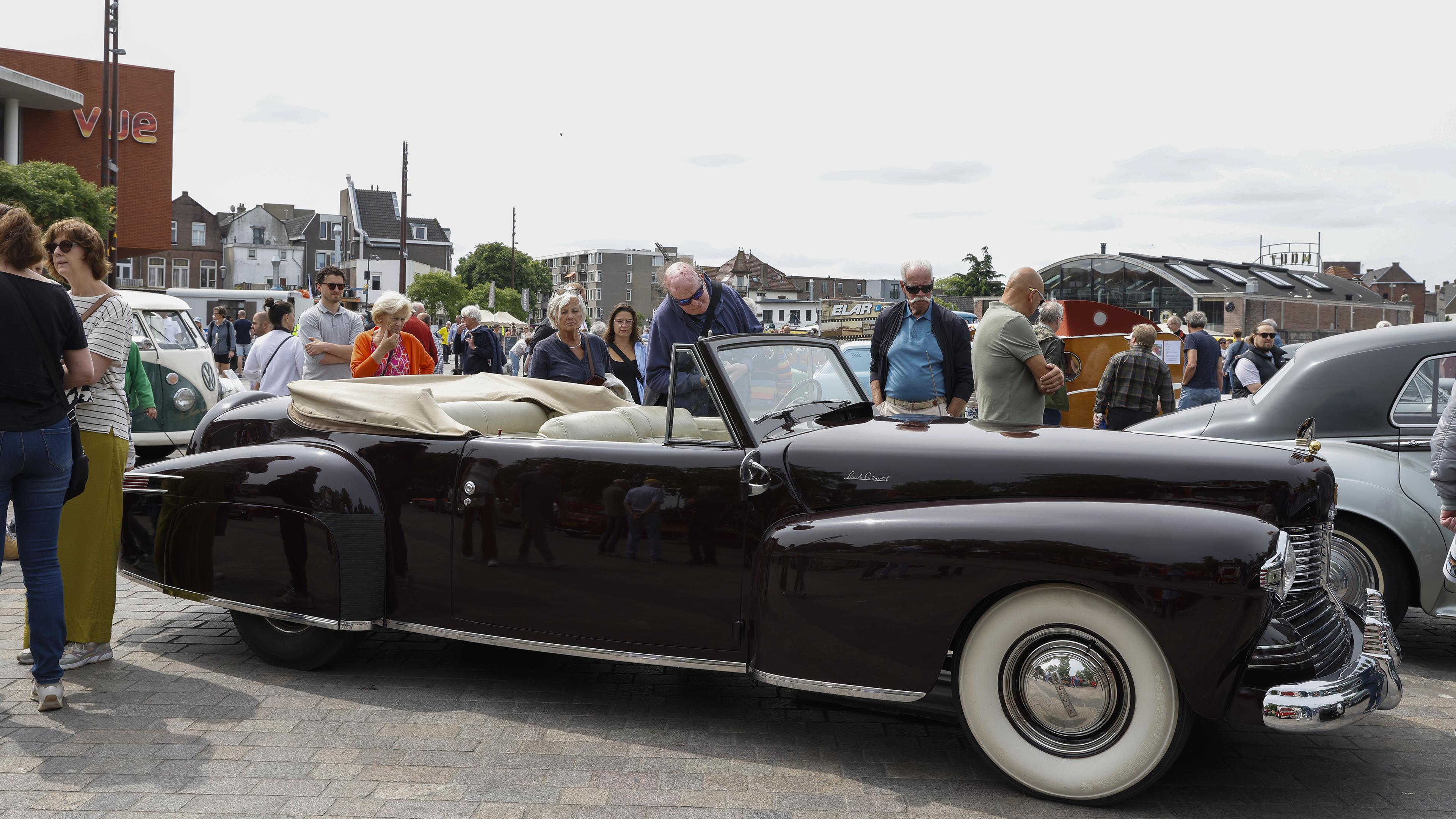 Vierde editie van Hilversum on Wheels weer een succes. ’De auto is echt spartaans, zonder rembekrach
