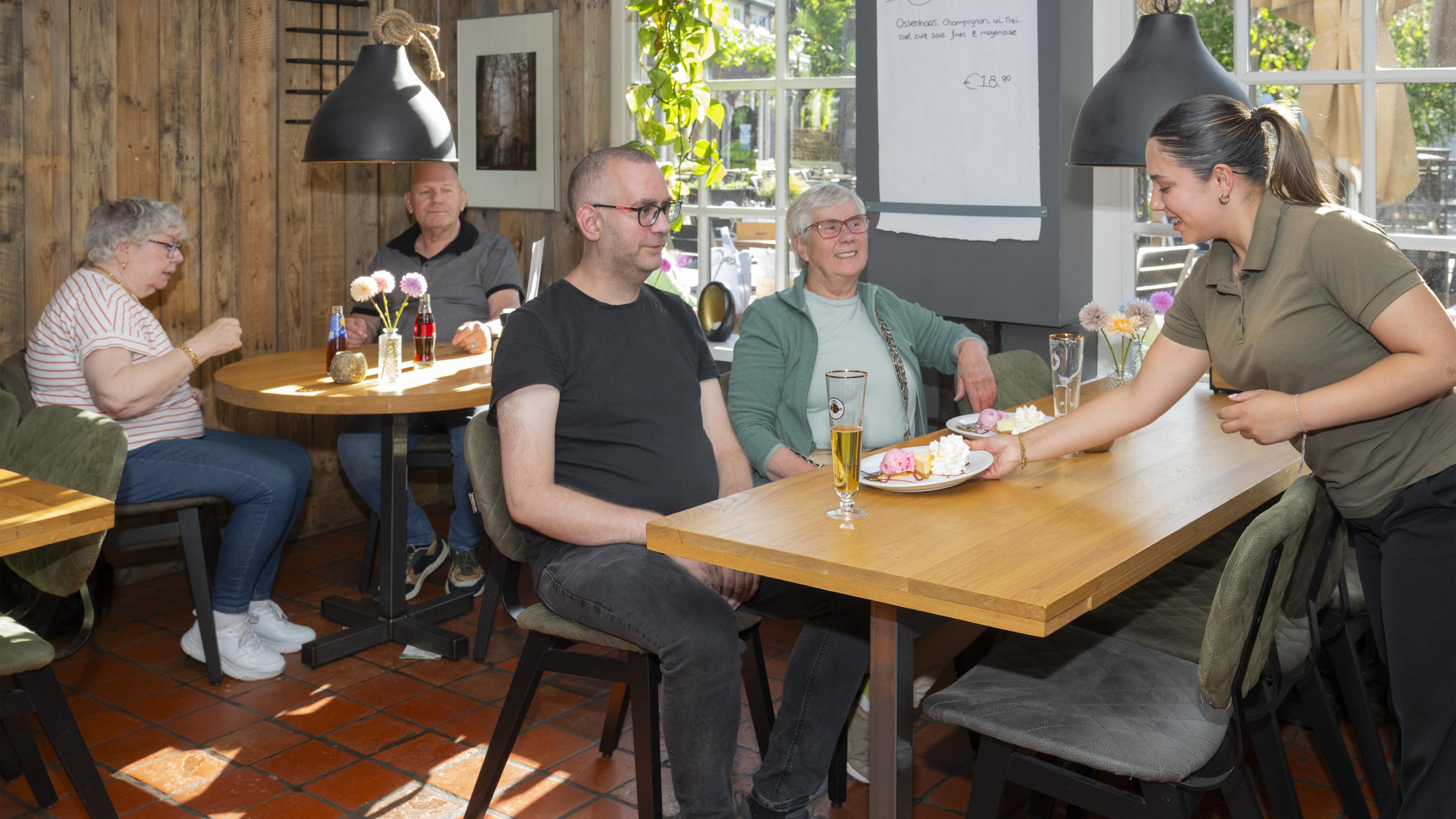 Bij De Smidse in Hilversum is het eten prima en valt de rekening mee