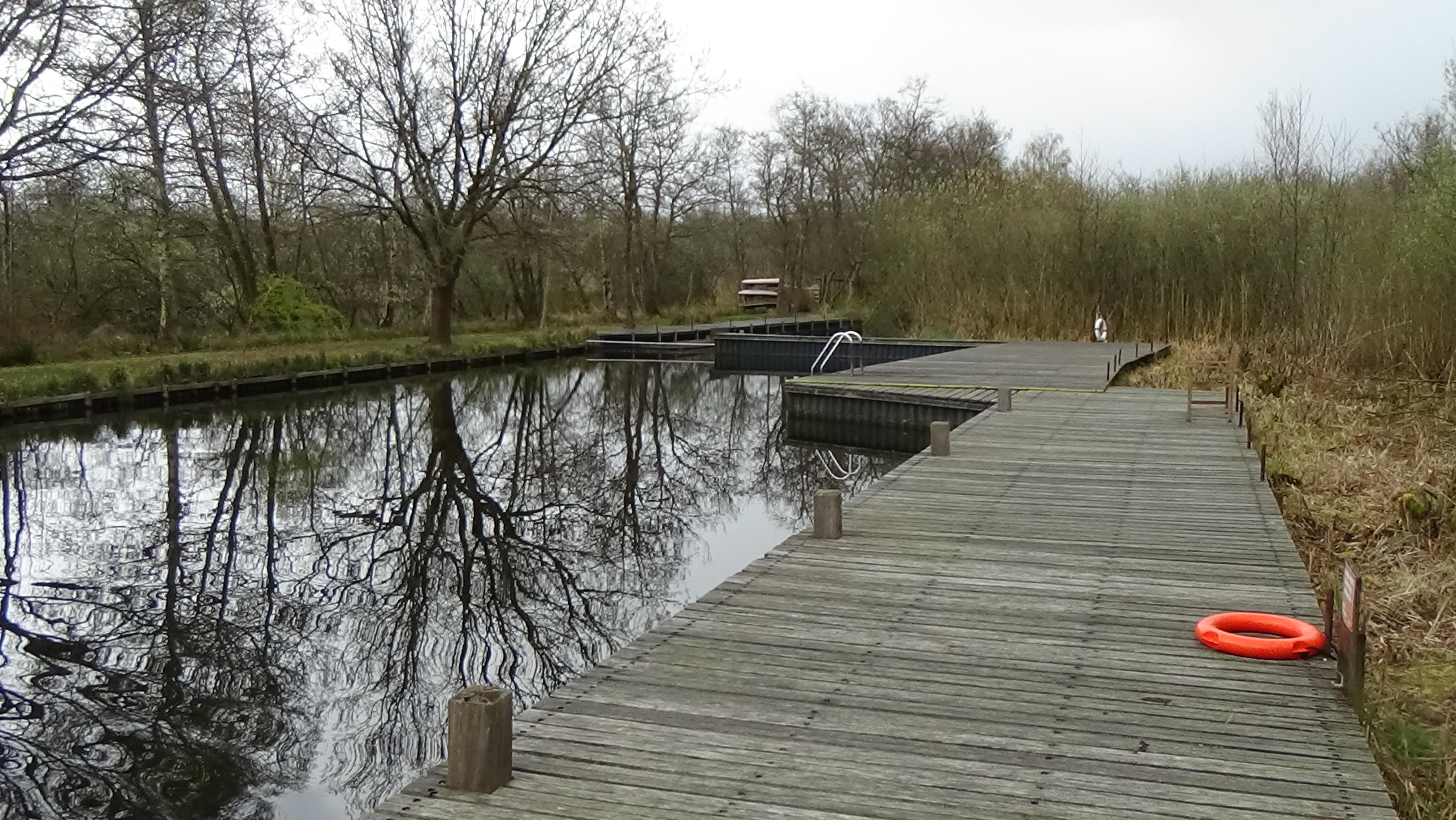 Open Dag Naturisten Lichtbond op eigen eiland bij Ankeveen