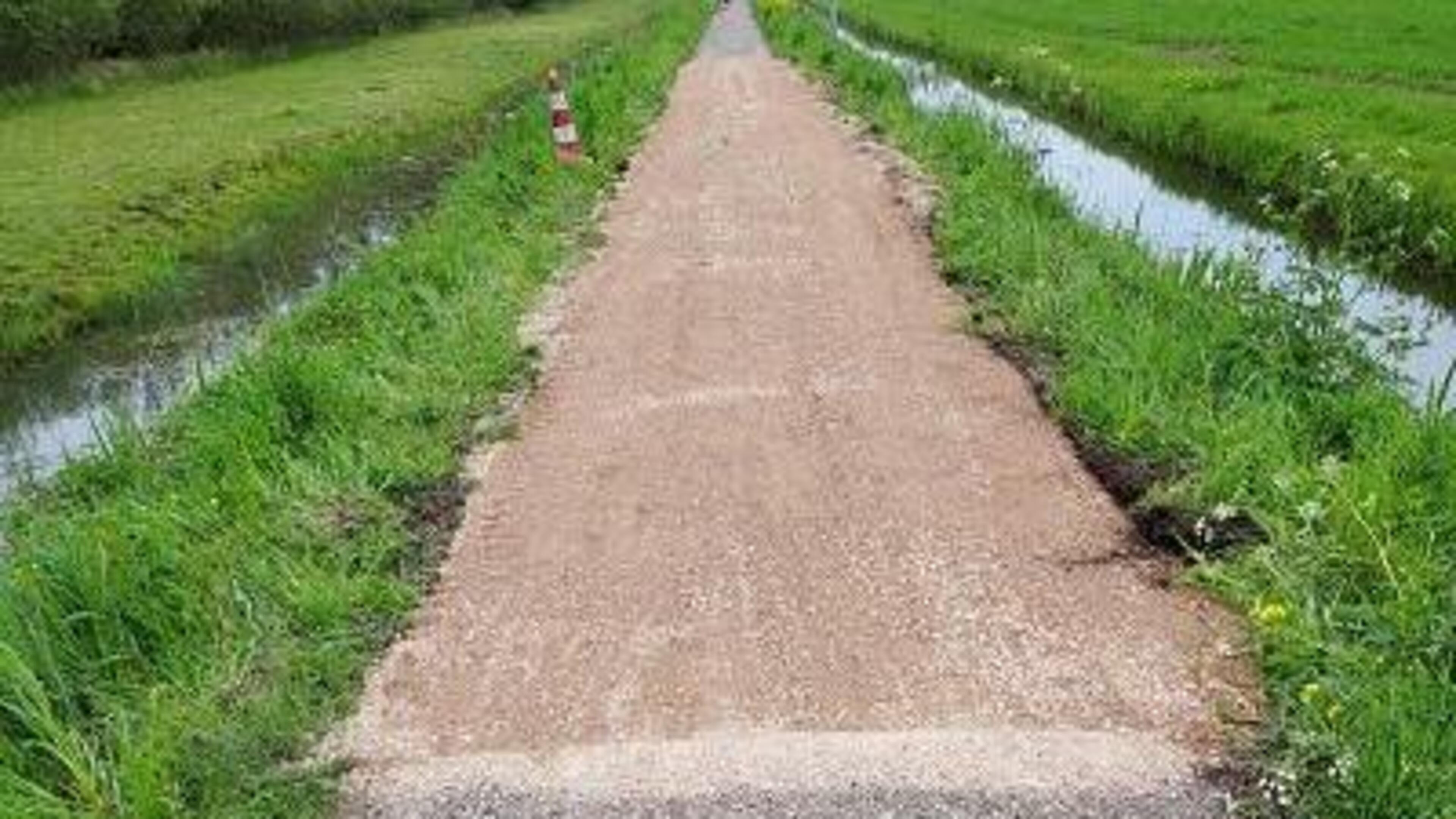 Ergernis over wekenlang omfietsen, terwijl werk Stichtse Kade bij Ankeveen niet opschiet