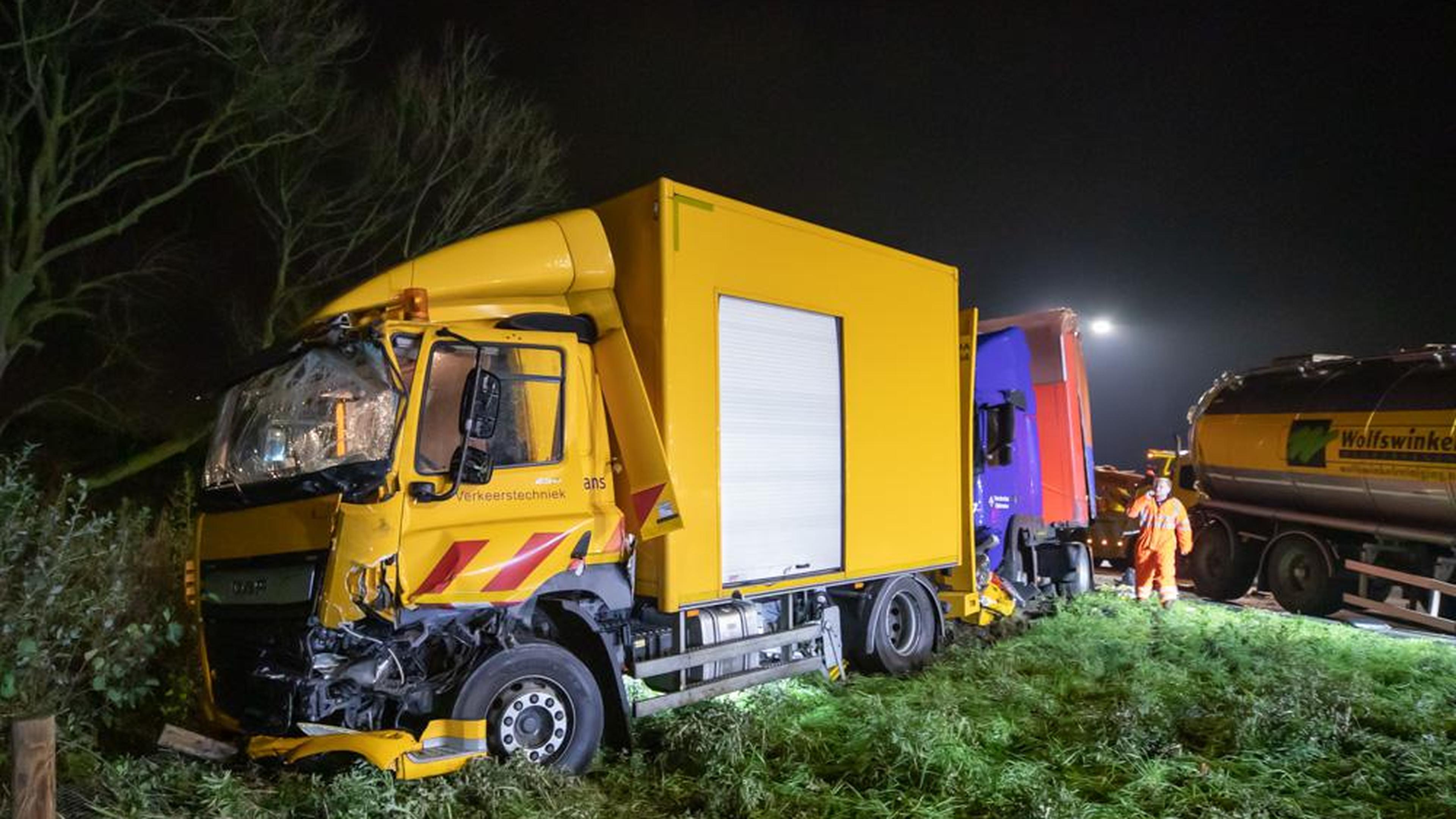 Gewonde Bij Ongeval Met Trucks Bij Maartensdijk, A27 Richting Utrecht ...