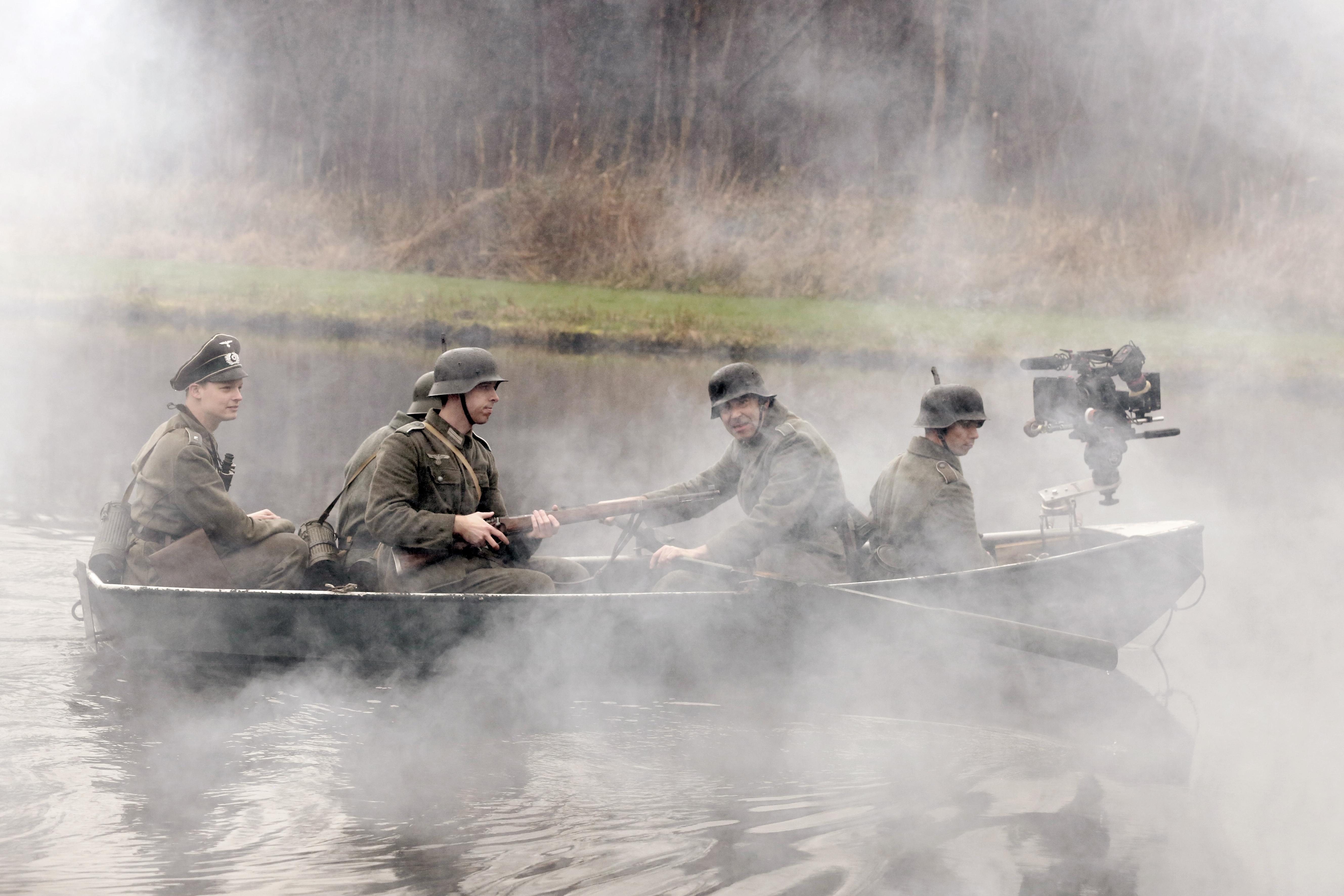 Tijd in Ankeveen 75 jaar terug voor opnamen documentaire ’Gele Brug’