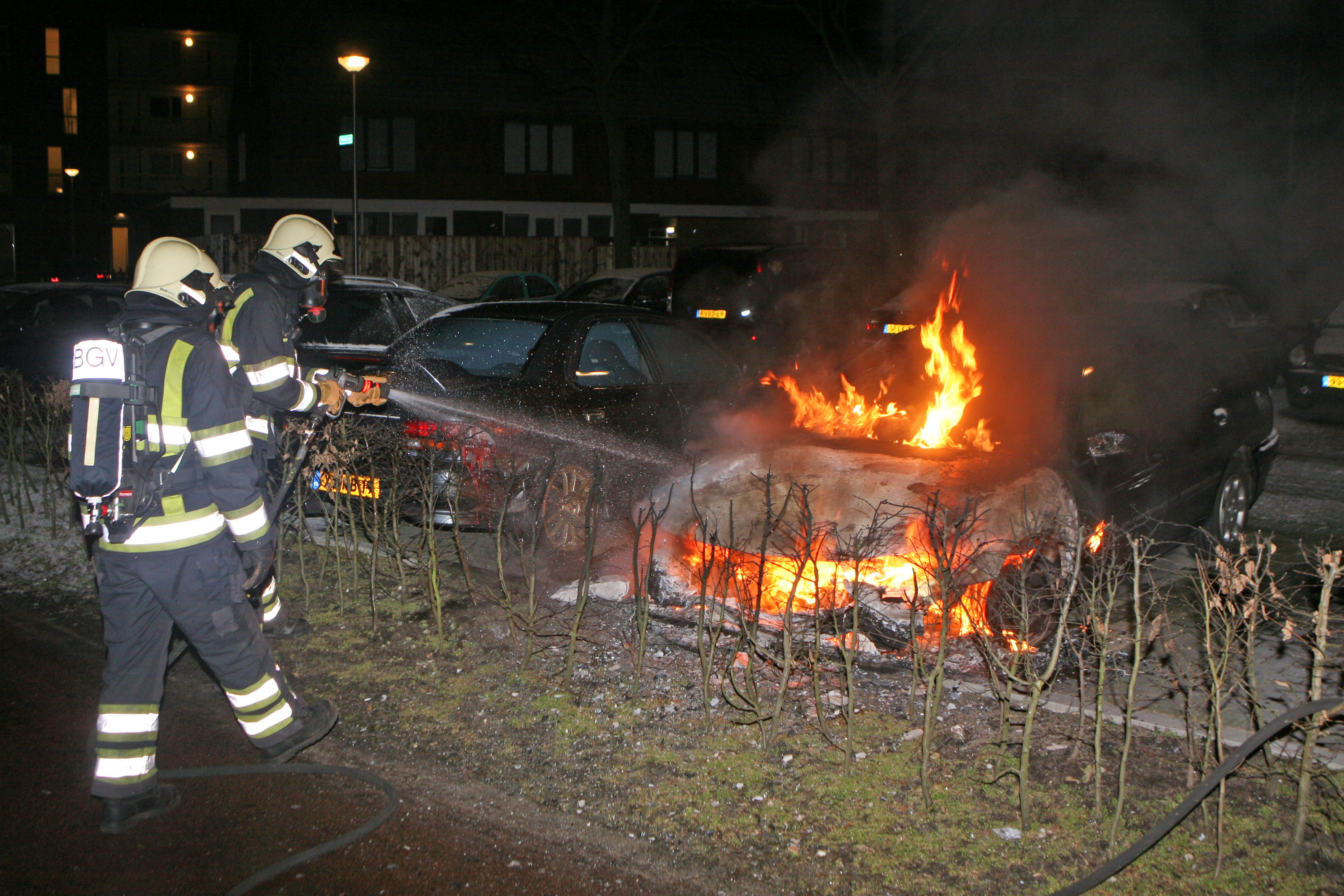 Auto in brand gestoken aan Zalm in Blaricum