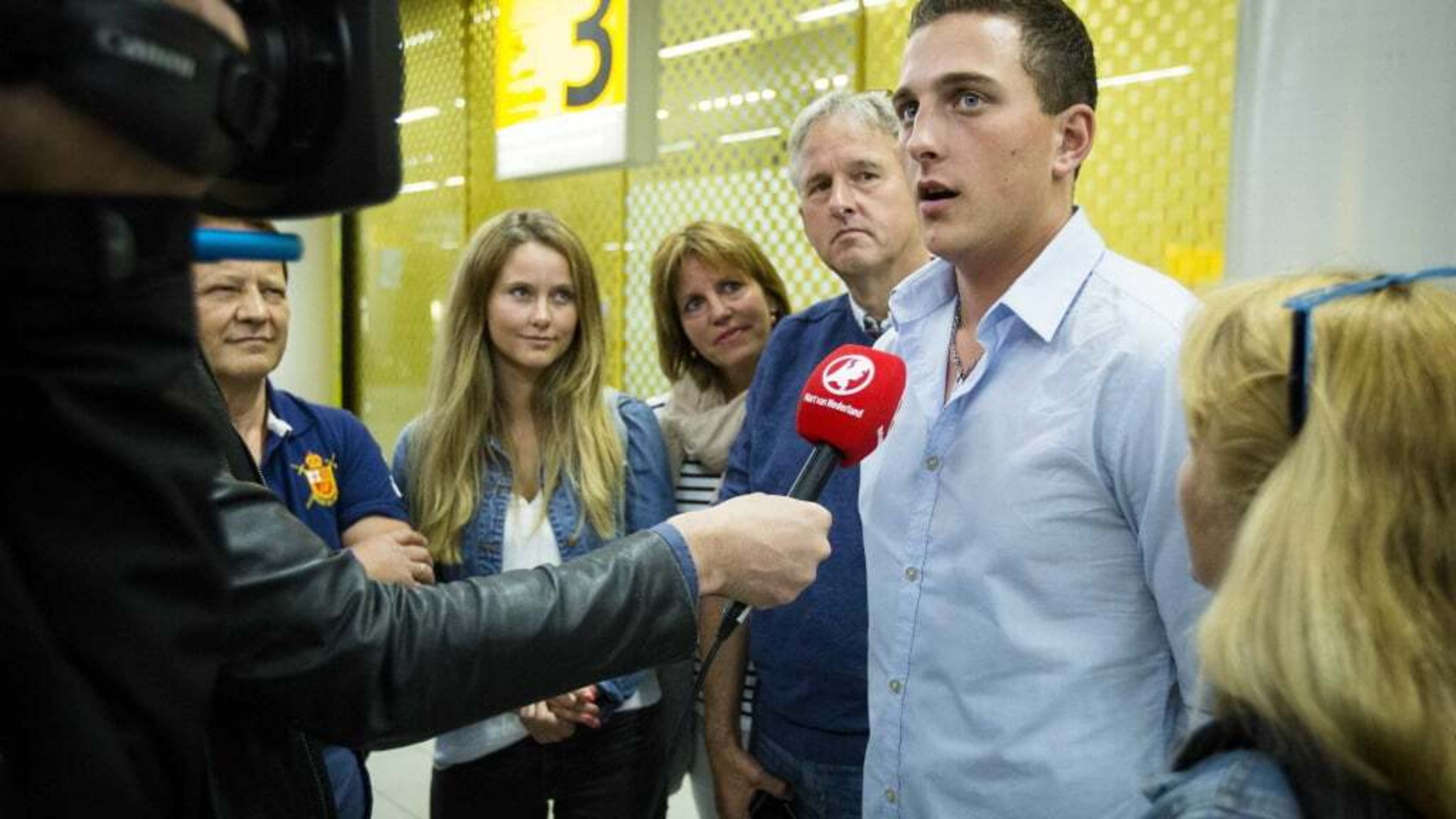 'Strippende toerist' uit Ankeveen terug in Nederland