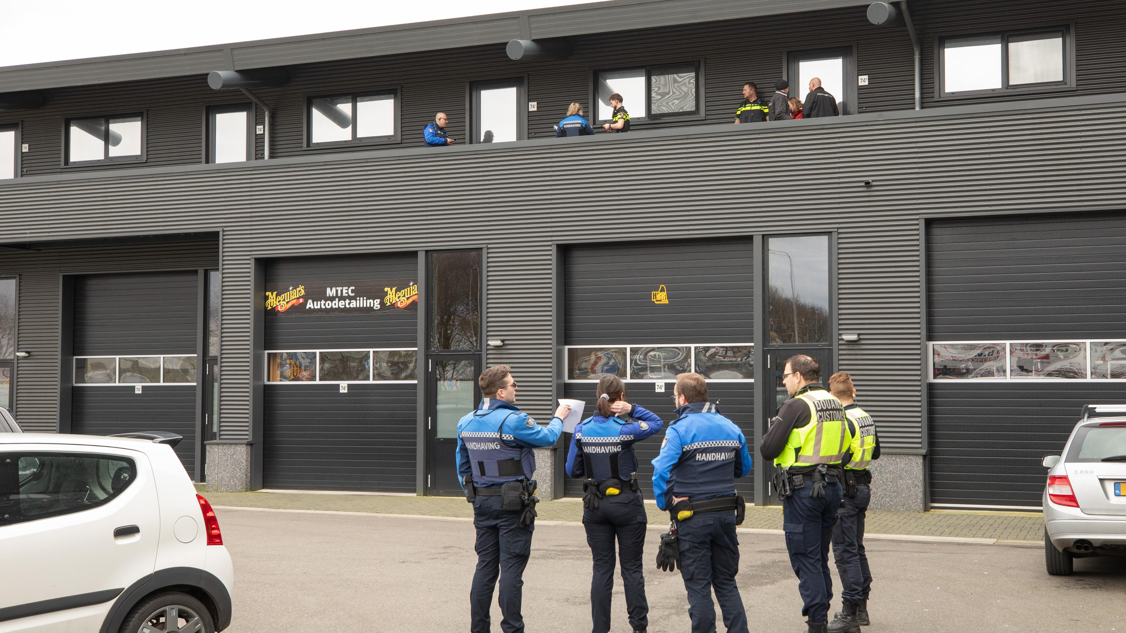 Rechter steunt gemeente: bewoners jachthaven Eembrugge moeten vertrekken. ’We zijn zwaar gedupeerd’