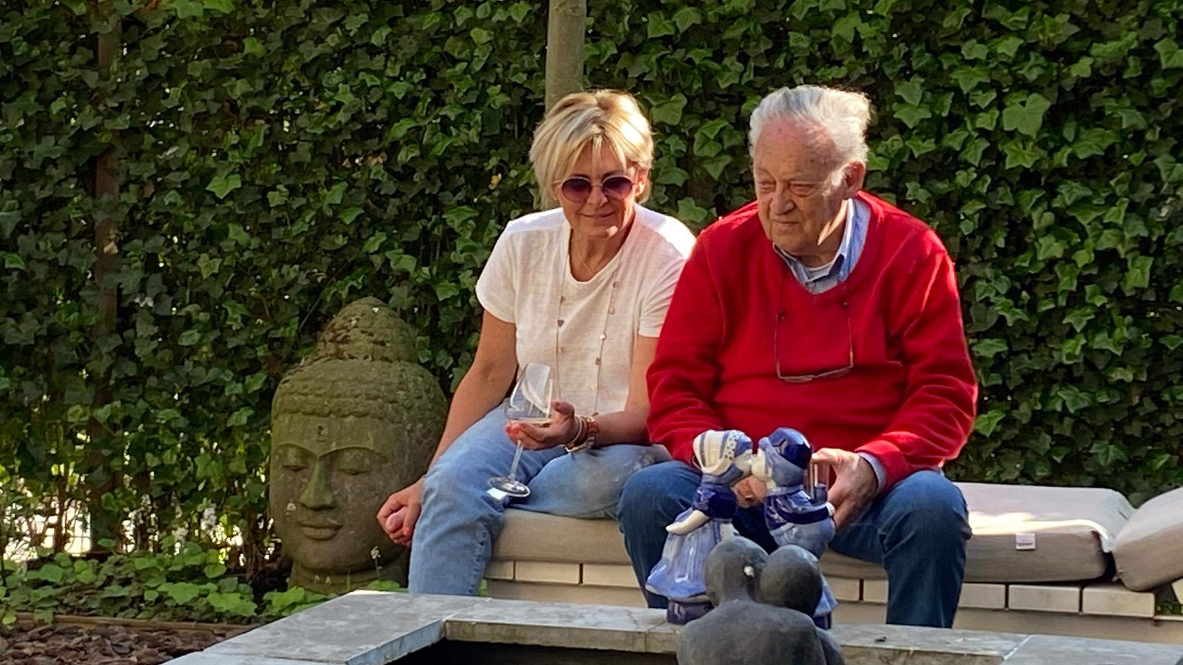 De vader van Caroline Tensen overleed in het hospice in Naarden: ’Wij konden hier weer gewoon dochte