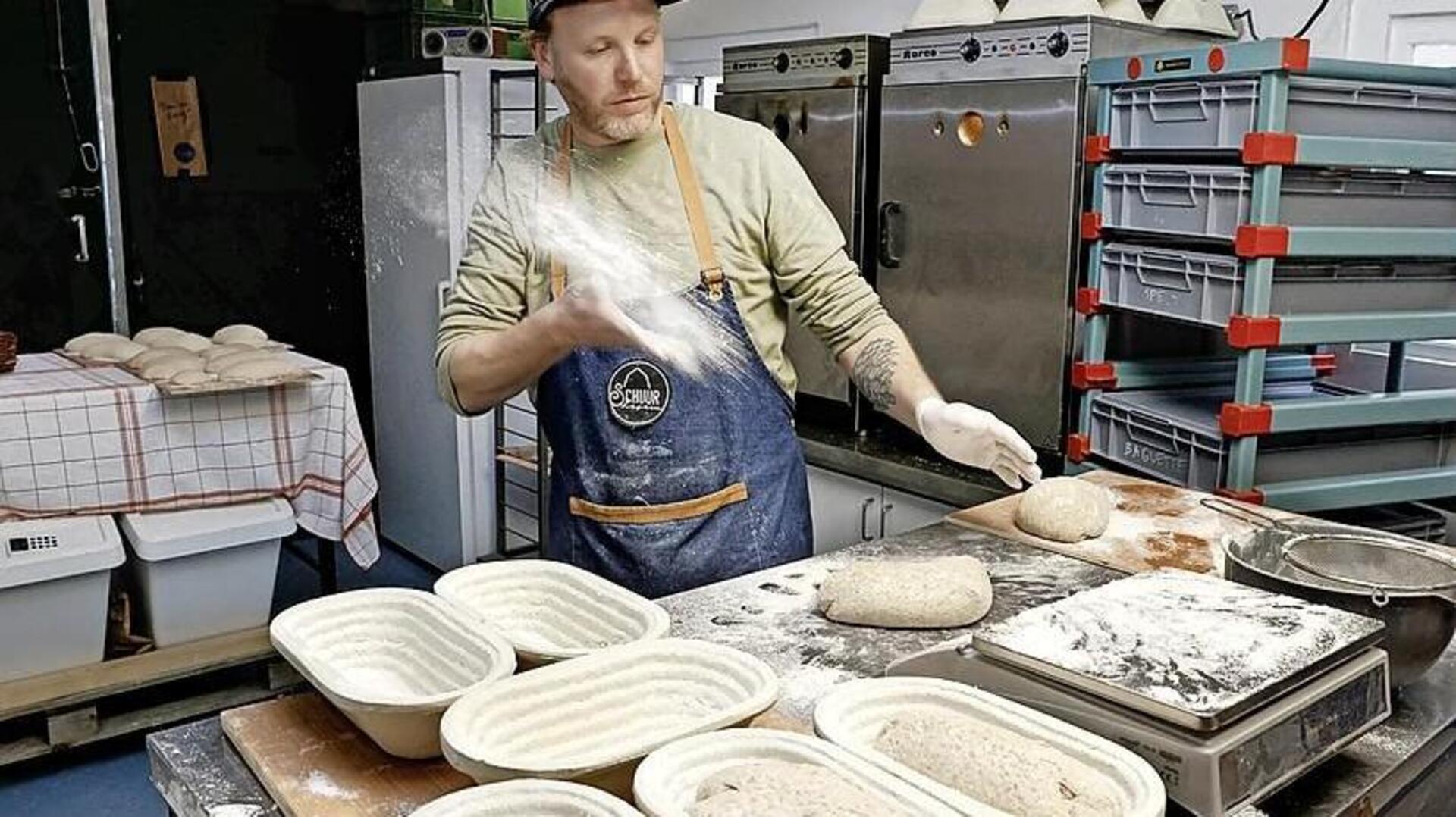 Eindelijk weer vers brood. ’s-Graveland krijgt een eigen bakkerij ...