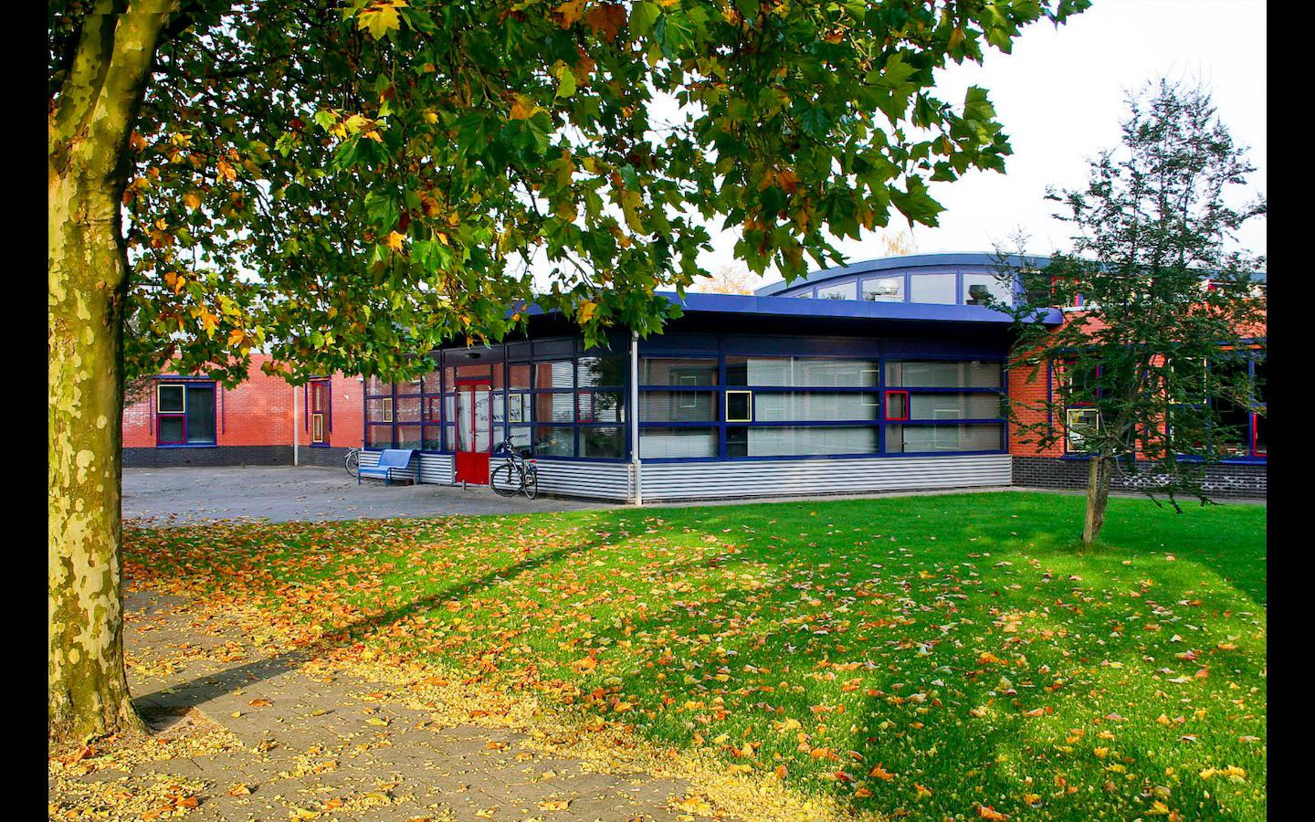 Schone lucht voor scholen in de Bijvanck. Rijk, gemeente en besturen delen de kosten voor een goed b