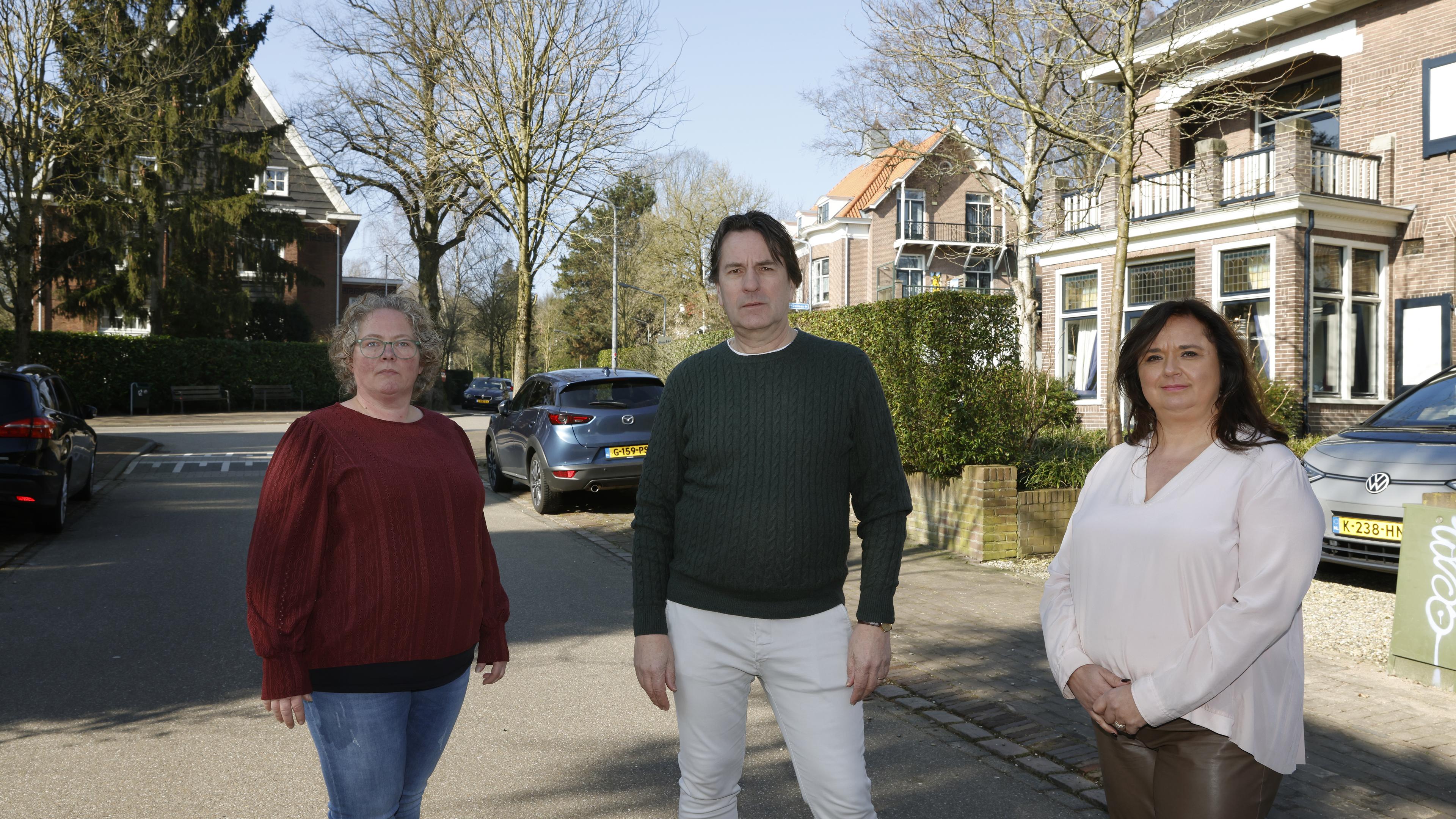 Hilversumse ondernemers krijgen na noodkreet toch extra parkeervergunningen: ’We kunnen weer rustig
