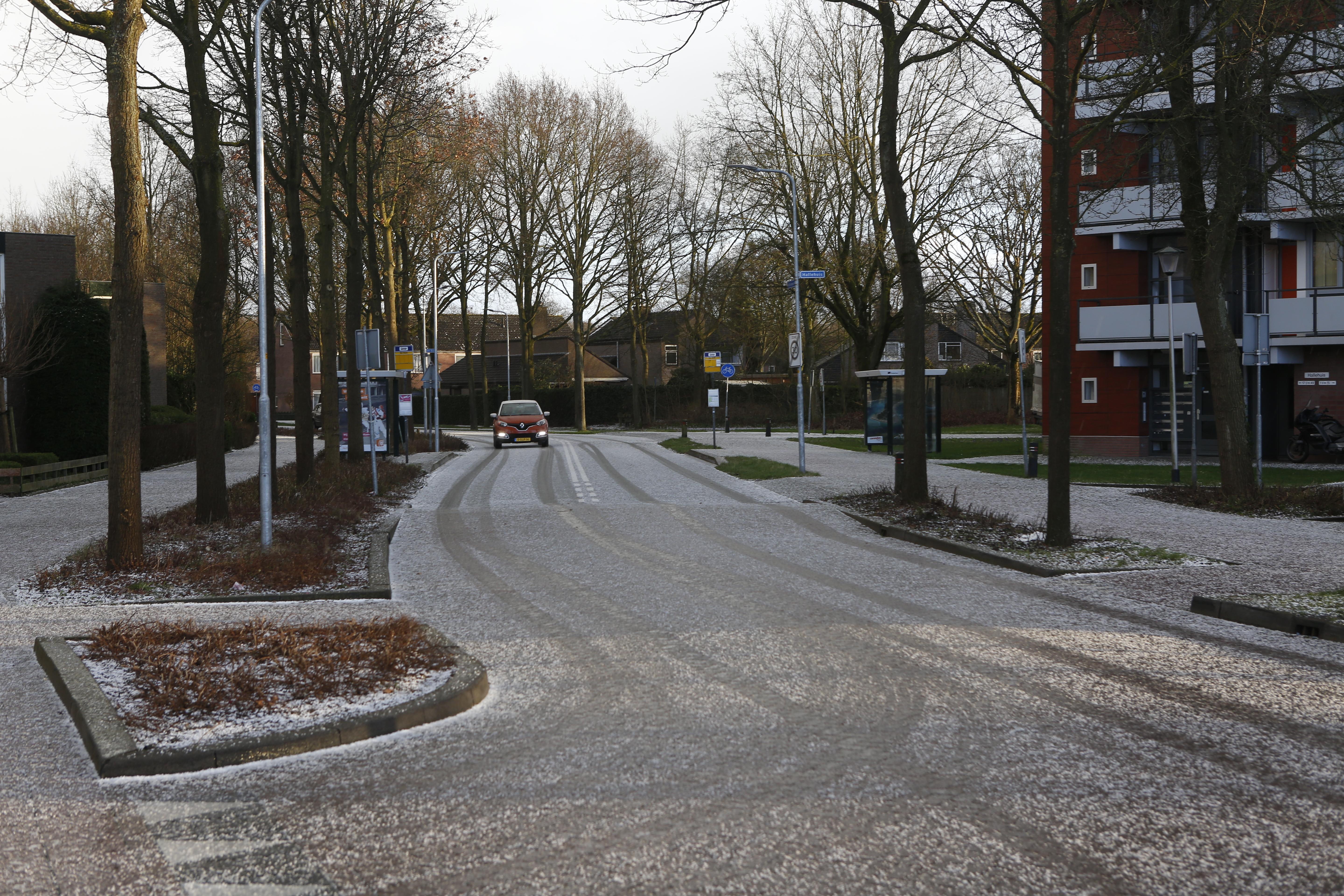 Het blijft behelpen, maar hagelbui geeft de Bijvanck dan toch eindelijk een winters tintje