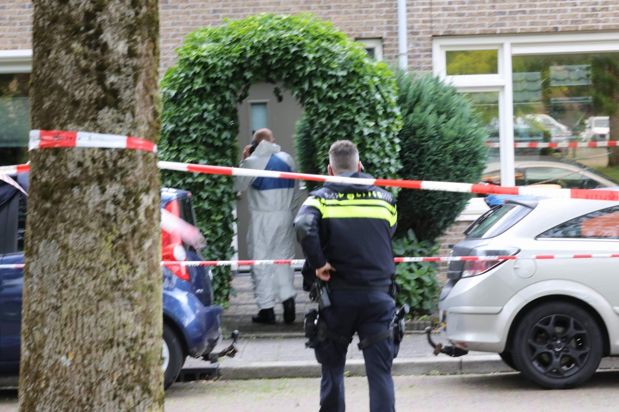 Vrouw zwaargewond aangetroffen in woning Bunschoten | De Gooi- en Eemlander