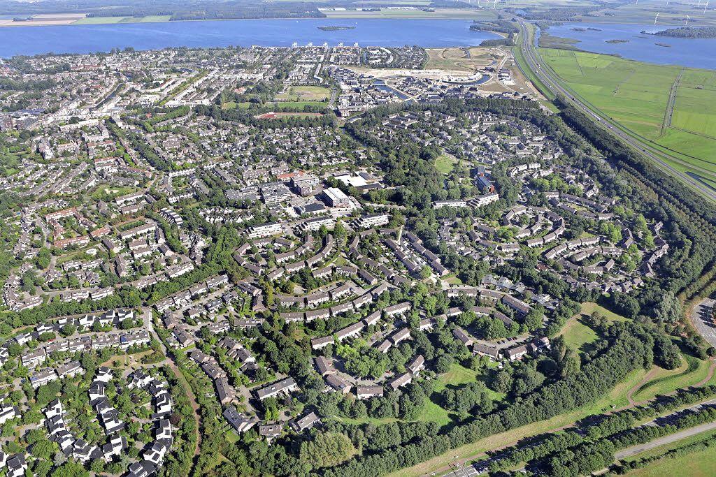 Handjes op elkaar voor plan Bijvanck; Voorontwerp van 35 miljoen kostende reconstructie soepeltjes d