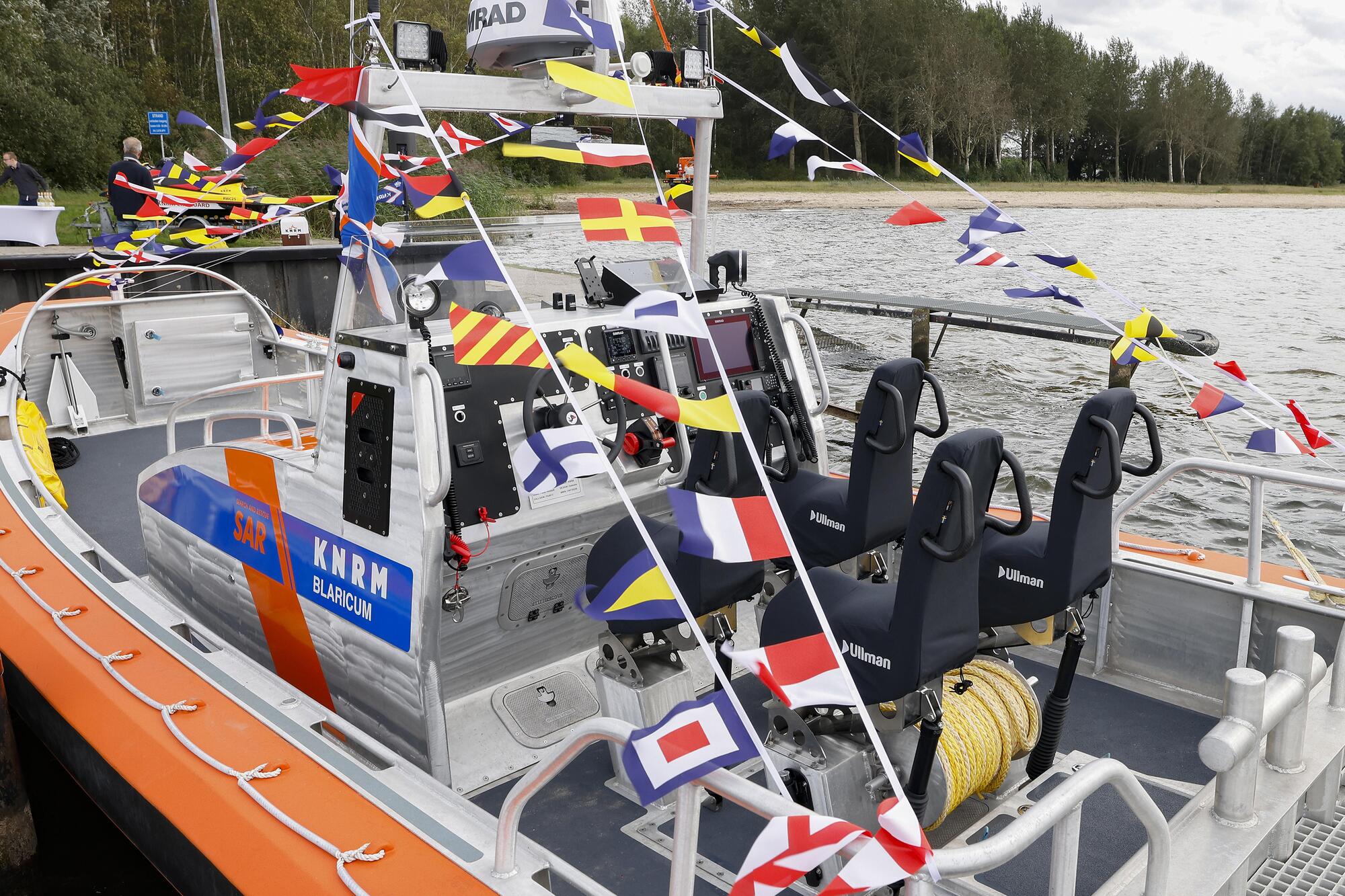 De reddingboot is er, nu de steiger nog. Feestelijk onthaal bij ...