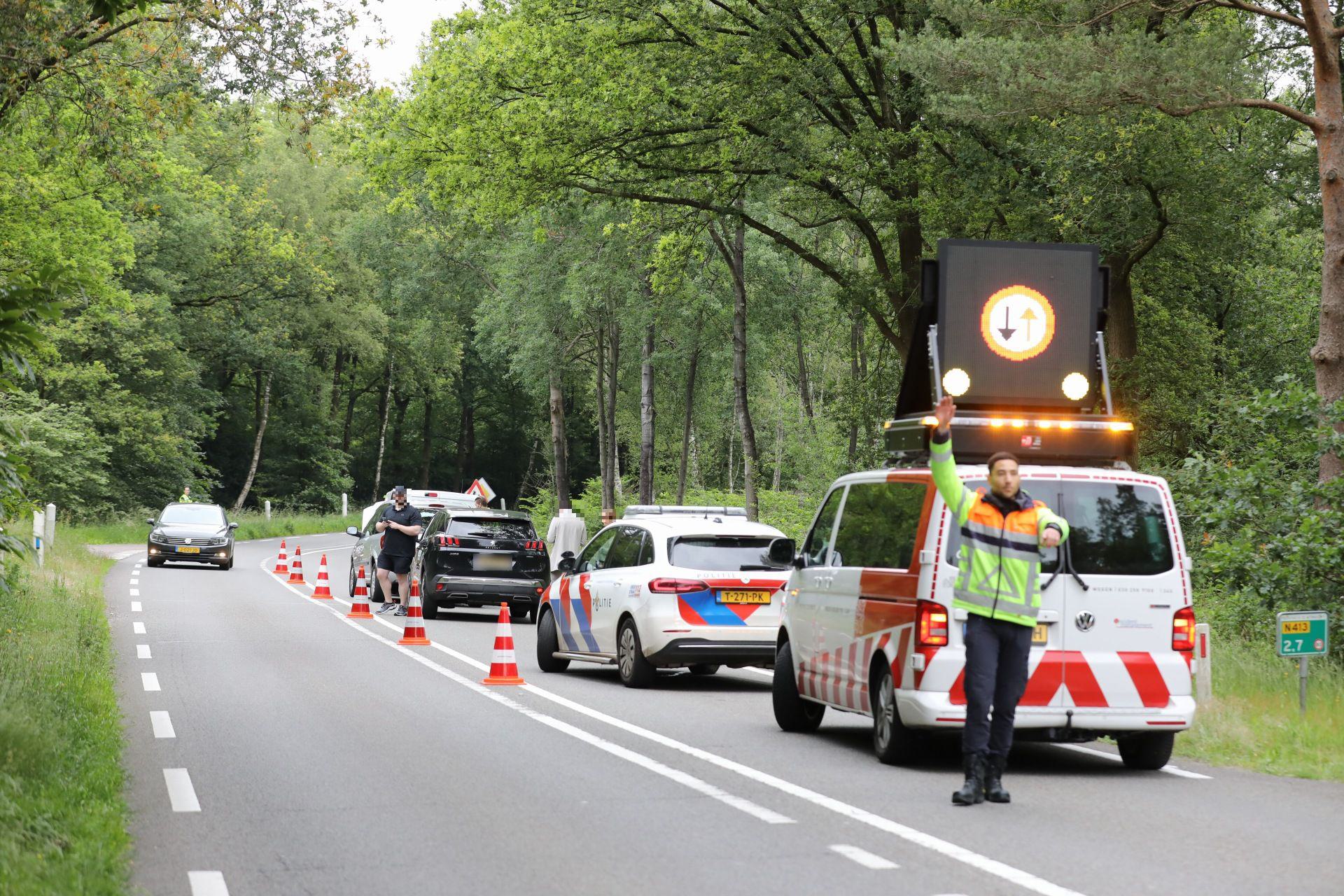 N413 Drie auto’s betrokken bij aanrijdingen op N413 in Soest | De Gooi- en ...