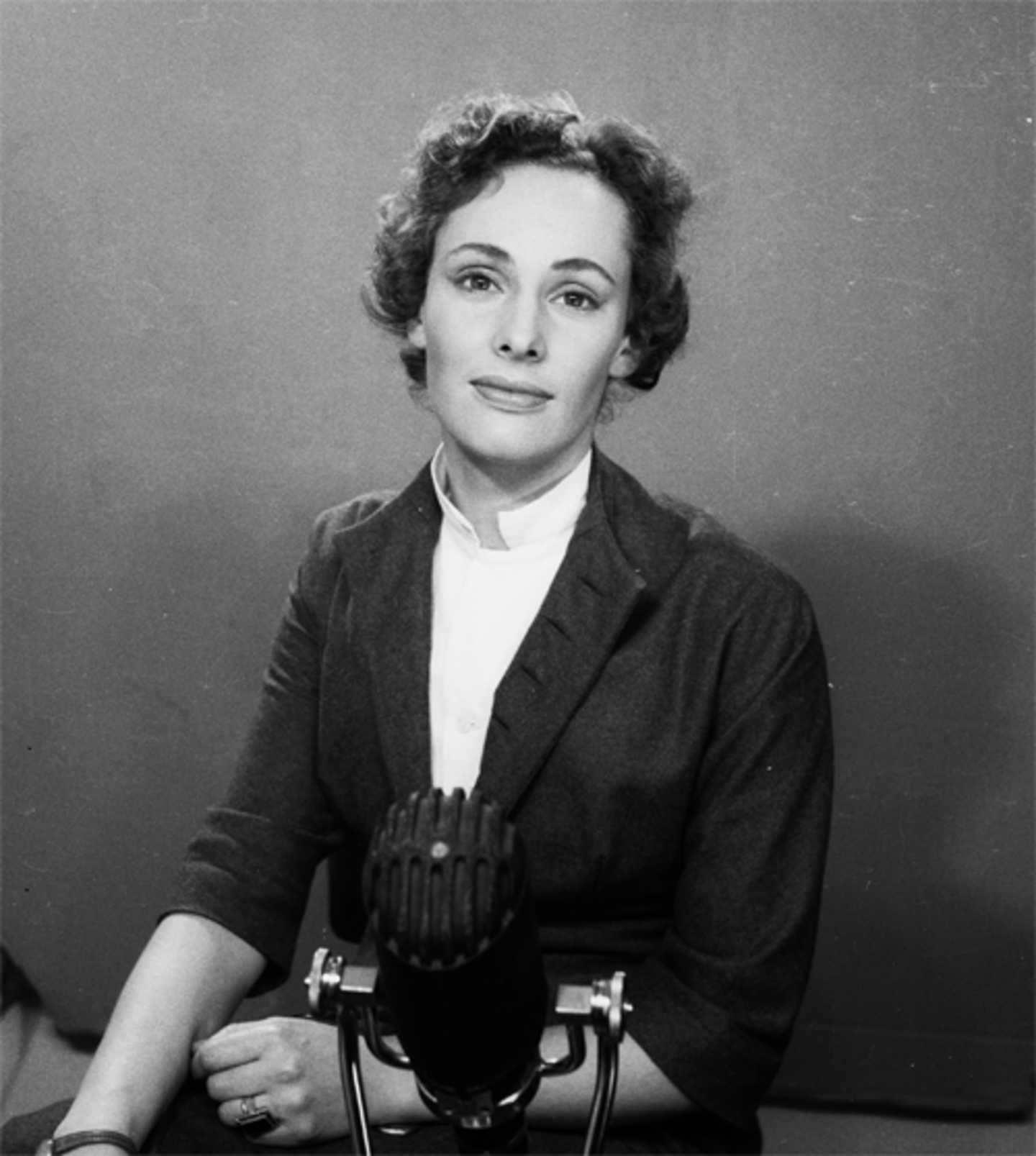 Tanja Koen, Dutch Television Pioneer and First NCRV Announcer, Dies at 100 - News Directory 3