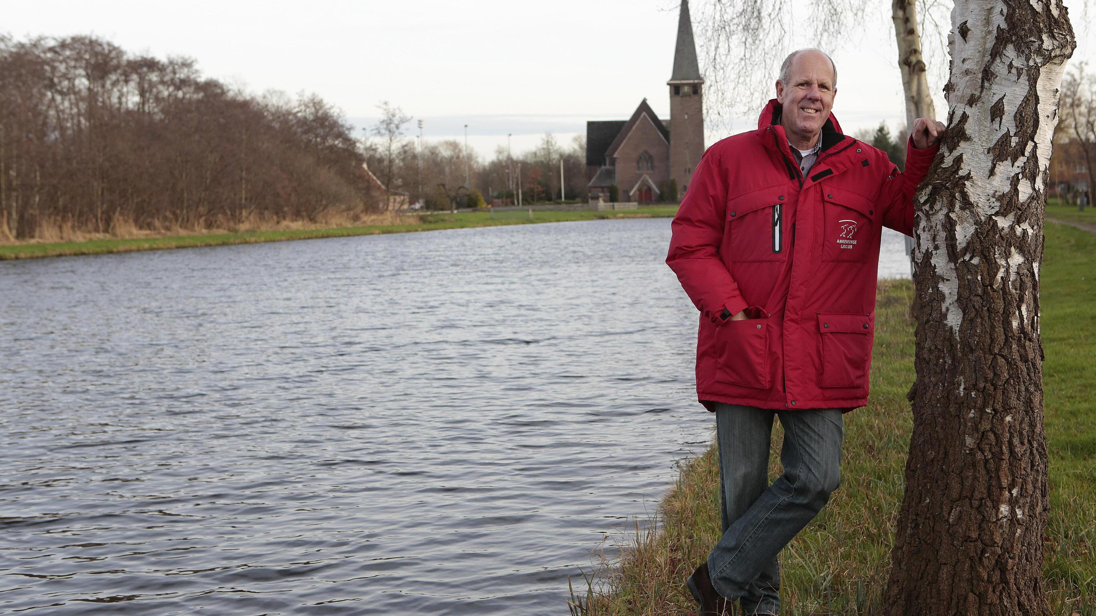 Schaatskoorts? Daar moeten ze in Ankeveen een beetje om lachen. ’De pluim geeft er geen enkele aanle