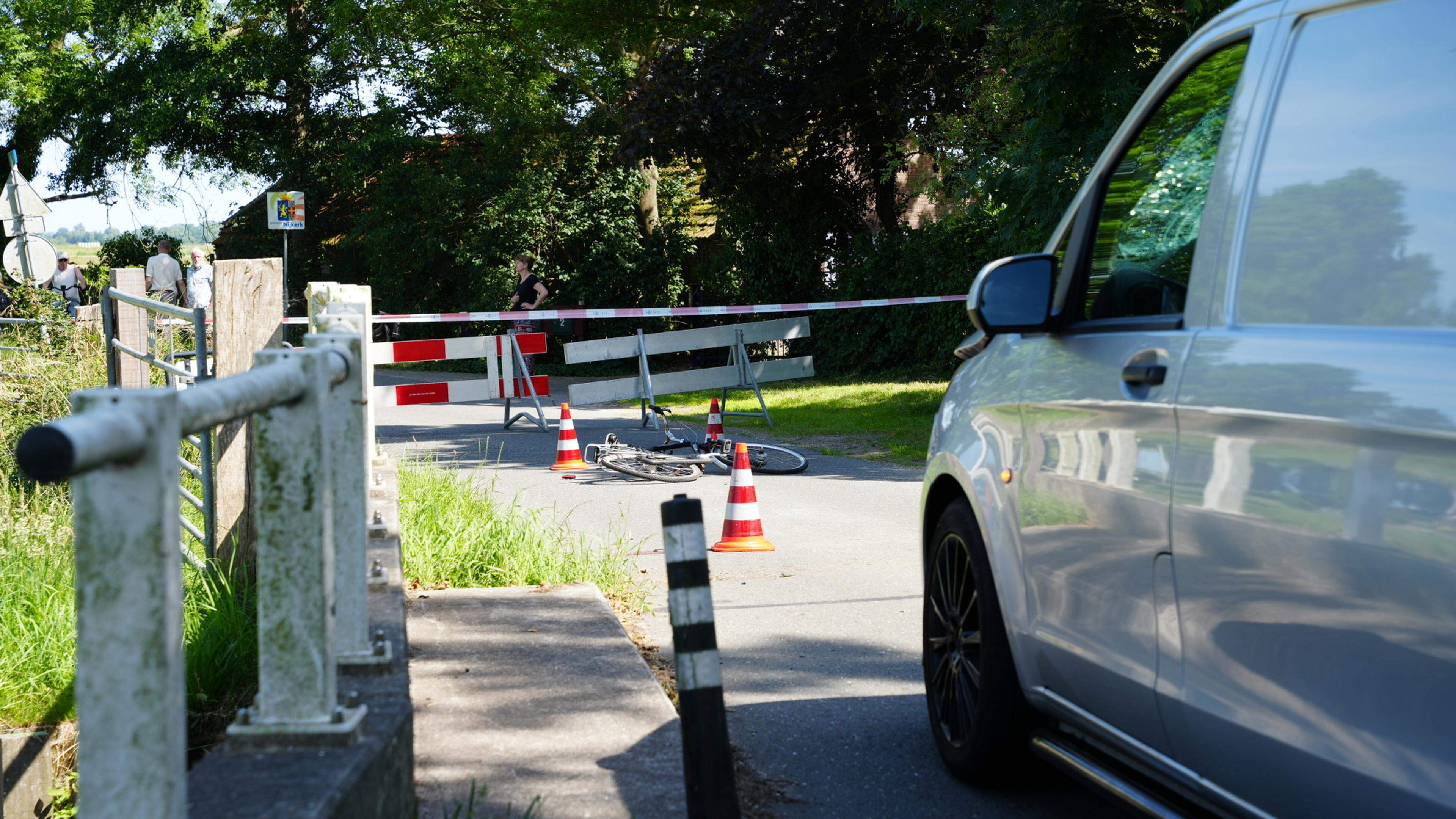 Fietser gewond na aanrijding met bestelbus in Bunschoten
