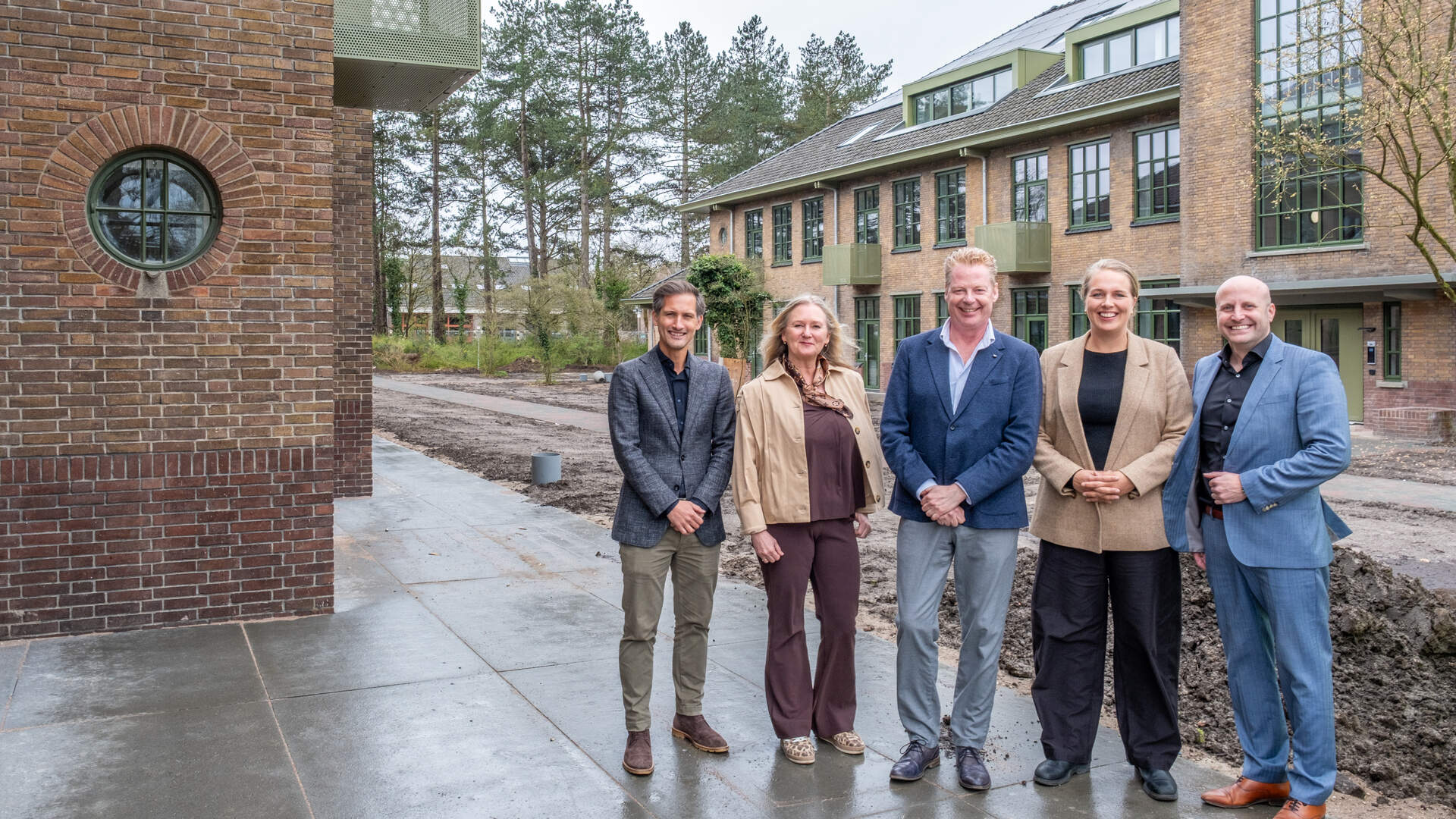 Jacqueline Rood 86 betaalbare huurwoningen in Kazernekwartier Crailo opgeleverd: ’Een ...